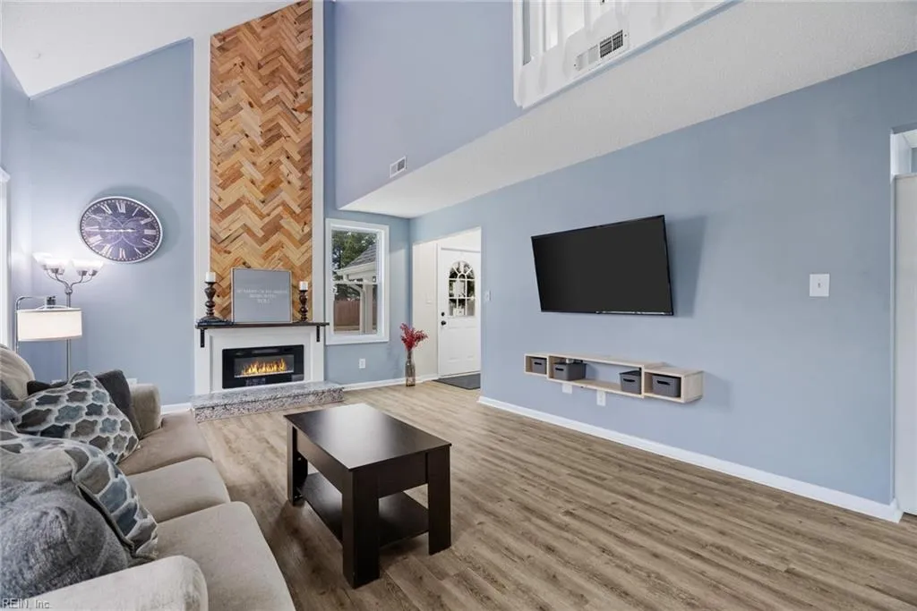 Virginia Beach, Virginia 23464, United States, 3 Bedrooms Bedrooms, ,2 BathroomsBathrooms,Residential,Pending,91106