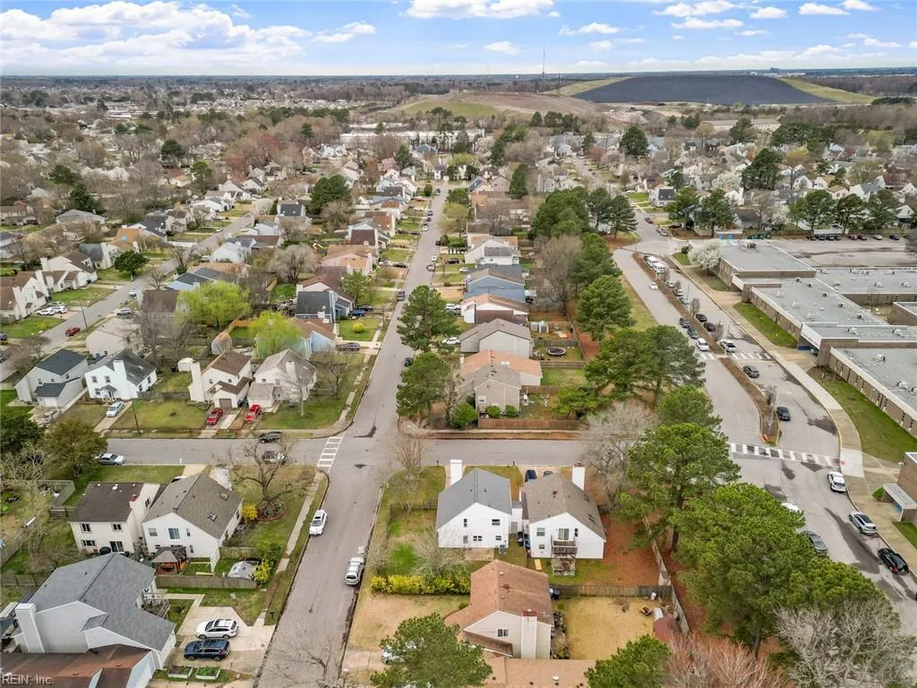 Virginia Beach, Virginia 23464, United States, 3 Bedrooms Bedrooms, ,2 BathroomsBathrooms,Residential,Pending,91106