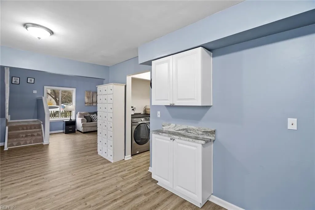 Virginia Beach, Virginia 23464, United States, 3 Bedrooms Bedrooms, ,2 BathroomsBathrooms,Residential,Pending,91106