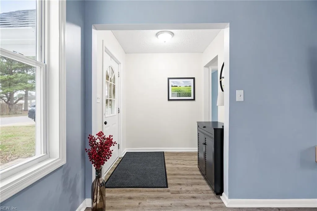 Virginia Beach, Virginia 23464, United States, 3 Bedrooms Bedrooms, ,2 BathroomsBathrooms,Residential,Pending,91106