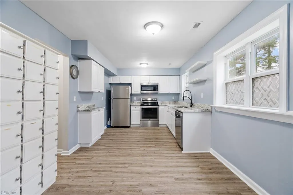 Virginia Beach, Virginia 23464, United States, 3 Bedrooms Bedrooms, ,2 BathroomsBathrooms,Residential,Pending,91106