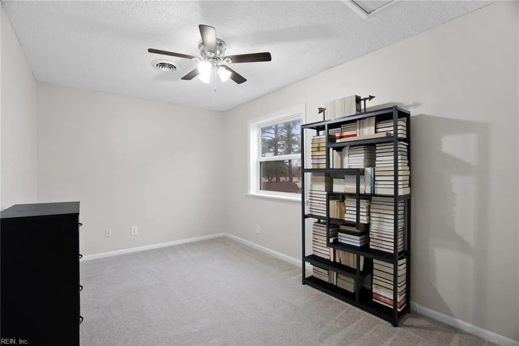 Virginia Beach, Virginia 23464, United States, 3 Bedrooms Bedrooms, ,2 BathroomsBathrooms,Residential,Pending,91106