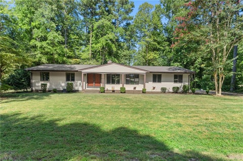 Photo of 6481 Glenside Court, Gloucester, VA 23061 (MLS # 10653342)