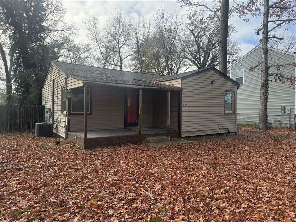 Photo of 403 Draper Drive, Norfolk, VA 23505 (MLS # 10612218)