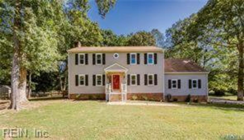 Photo of 7201 N Hairpin Drive, Quinton, VA 23141 (MLS # 10605027)