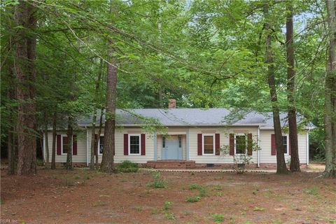 Single Family Residence in Courtland VA 23220 Shands Drive.jpg