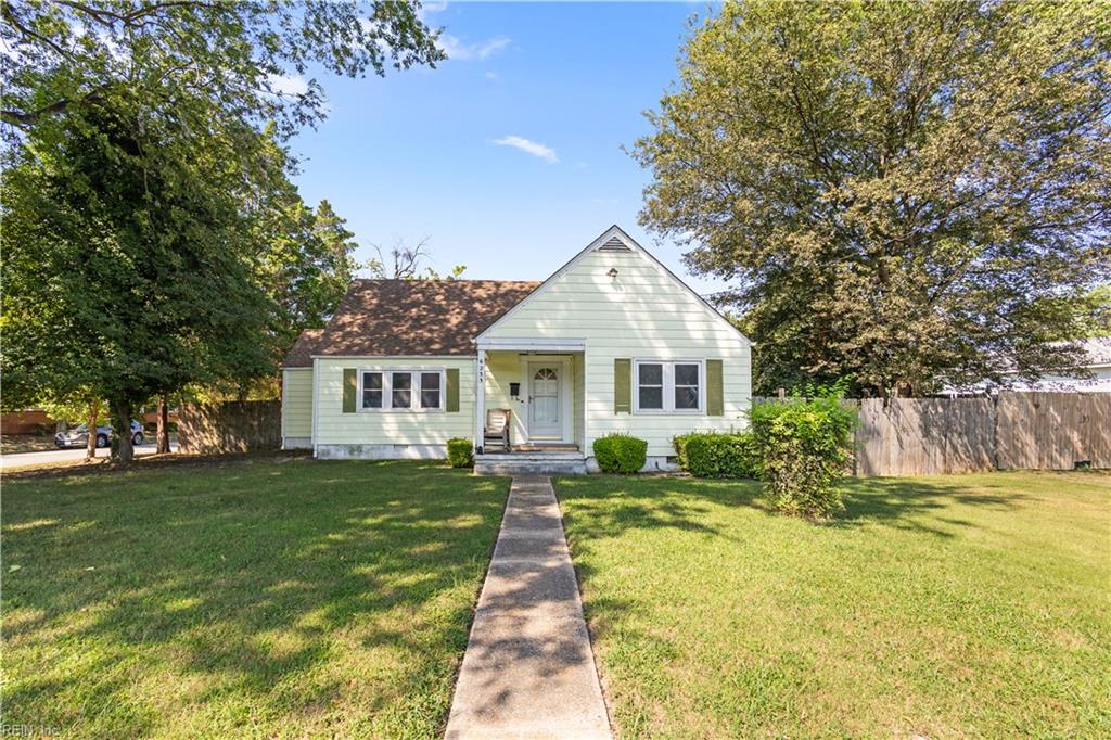 Photo of 6233 Tidewater Drive, Norfolk, VA 23509 (MLS # 10653717)