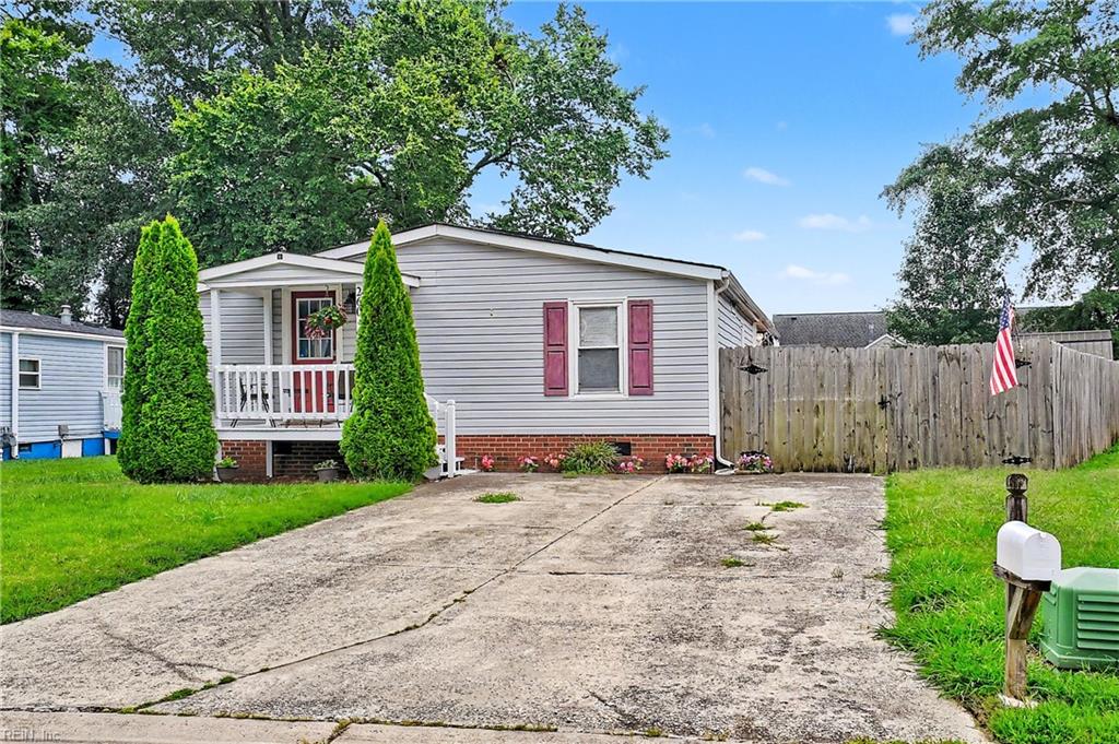 Photo of 260 Burnetts Way, Suffolk, VA 23434 (MLS # 10644253)