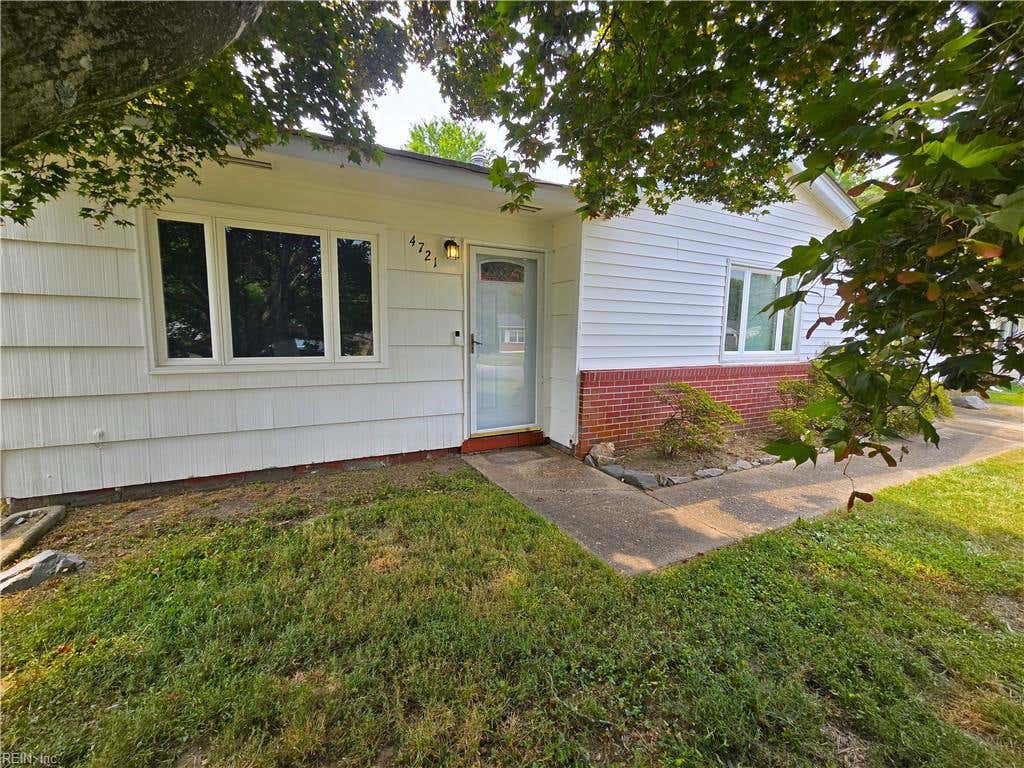 Photo of 4721 Lonewillow Lane, Virginia Beach, VA 23455 (MLS # 10644586)