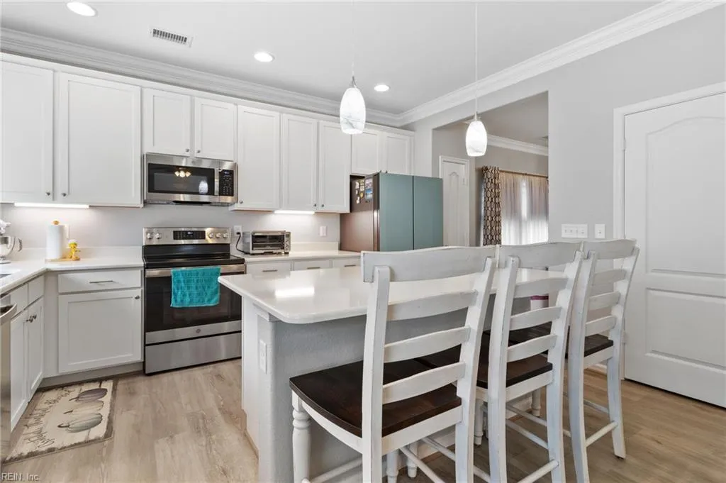 Suffolk, Virginia 23435, United States, 4 Bedrooms Bedrooms, ,4 BathroomsBathrooms,Residential,Active,182828