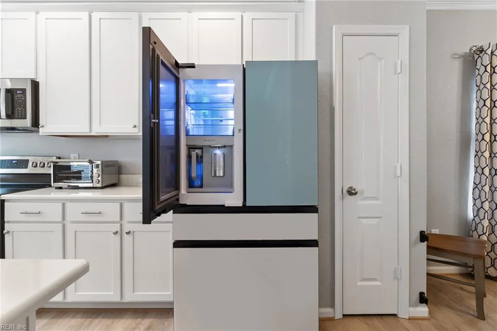 Suffolk, Virginia 23435, United States, 4 Bedrooms Bedrooms, ,4 BathroomsBathrooms,Residential,Active,182828