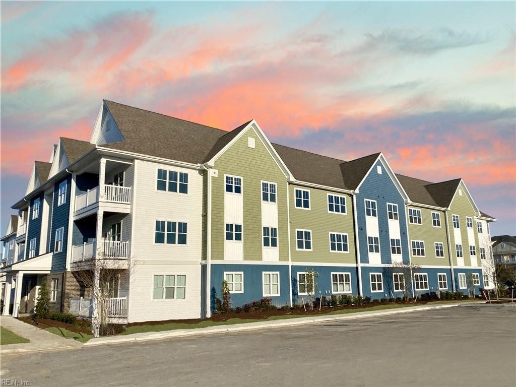 Photo of 1725 Dromolin Drive #101 Dr, Virginia Beach, VA 23456 (MLS # 10612109)