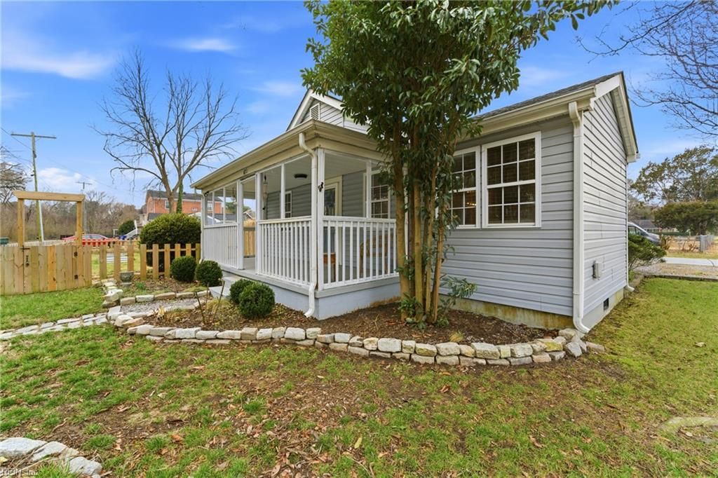 Photo of 431 Lucas Avenue, Norfolk, VA 23502 (MLS # 10621546)