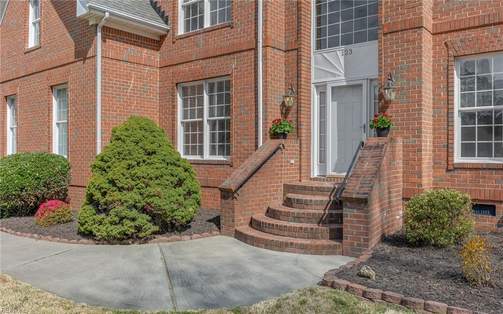 Photo of 123 Nansemond Pointe Drive, Suffolk, VA 23435 (MLS # 10627967)