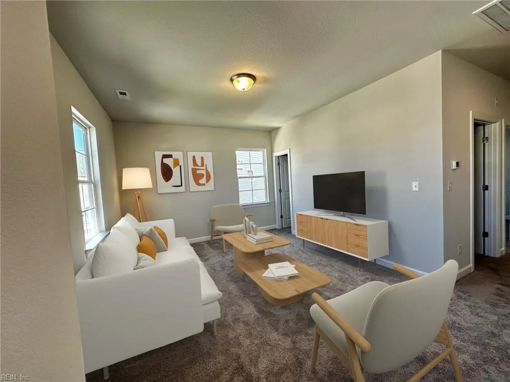 Suffolk, Virginia 23434, United States, 5 Bedrooms Bedrooms, ,3 BathroomsBathrooms,Residential,Active,193682