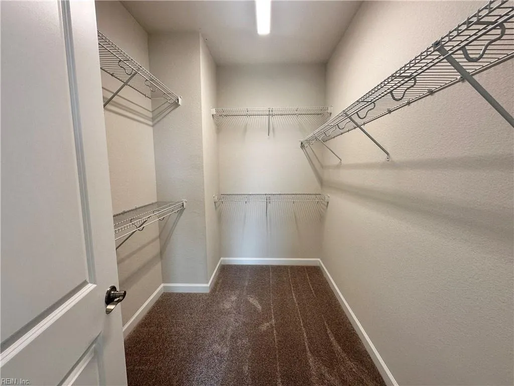 Suffolk, Virginia 23434, United States, 5 Bedrooms Bedrooms, ,3 BathroomsBathrooms,Residential,Active,193682