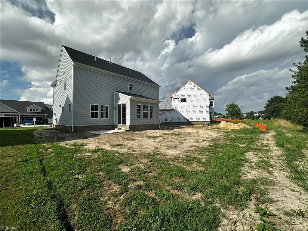 Suffolk, Virginia 23434, United States, 5 Bedrooms Bedrooms, ,3 BathroomsBathrooms,Residential,Active,193682