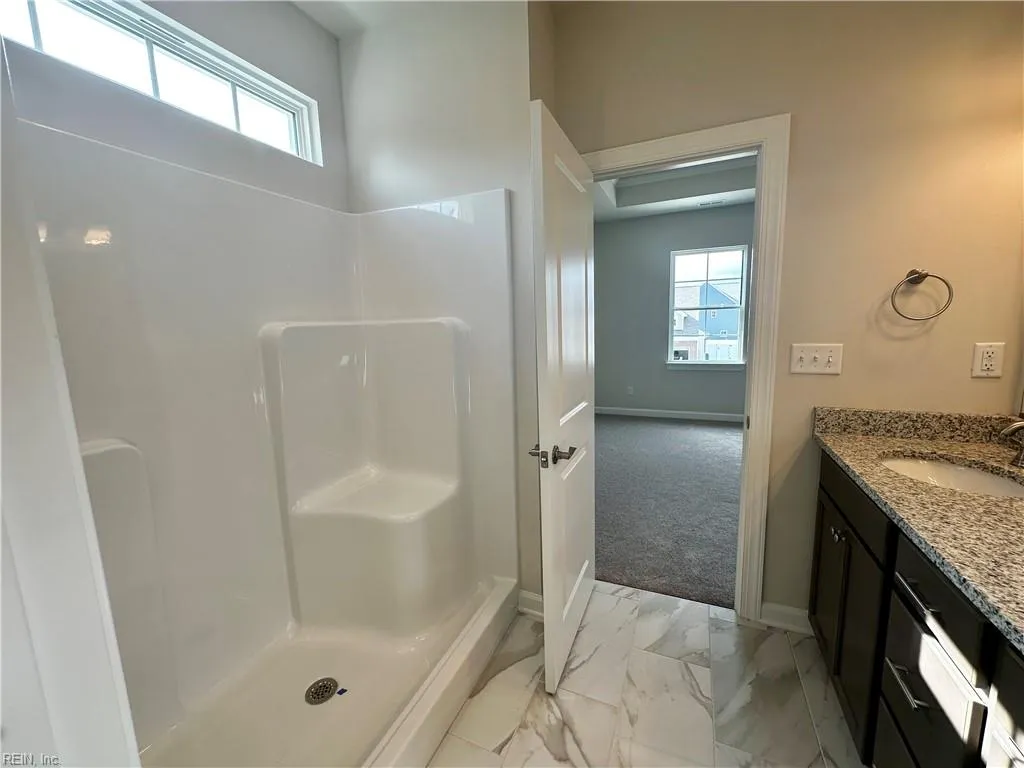 Suffolk, Virginia 23434, United States, 5 Bedrooms Bedrooms, ,3 BathroomsBathrooms,Residential,Active,193682