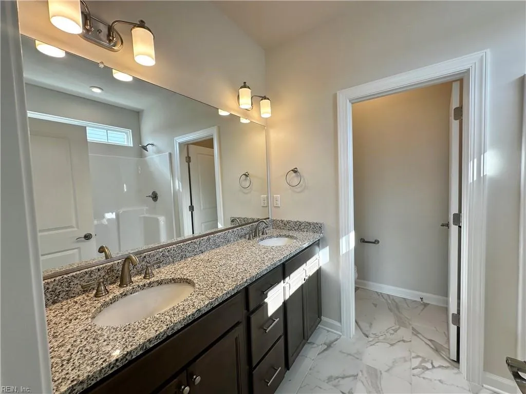 Suffolk, Virginia 23434, United States, 5 Bedrooms Bedrooms, ,3 BathroomsBathrooms,Residential,Active,193682