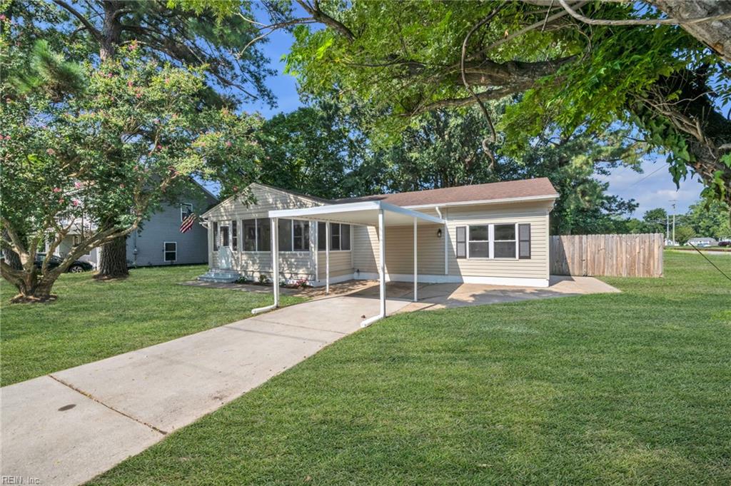 Photo of 101 Kidd Blvd Boulevard, Norfolk, VA 23502 (MLS # 10649406)