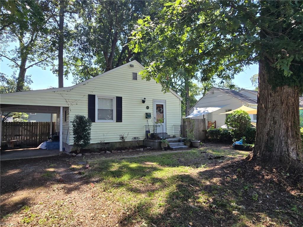 Photo of 425 Lenox Avenue, Norfolk, VA 23503 (MLS # 10651824)
