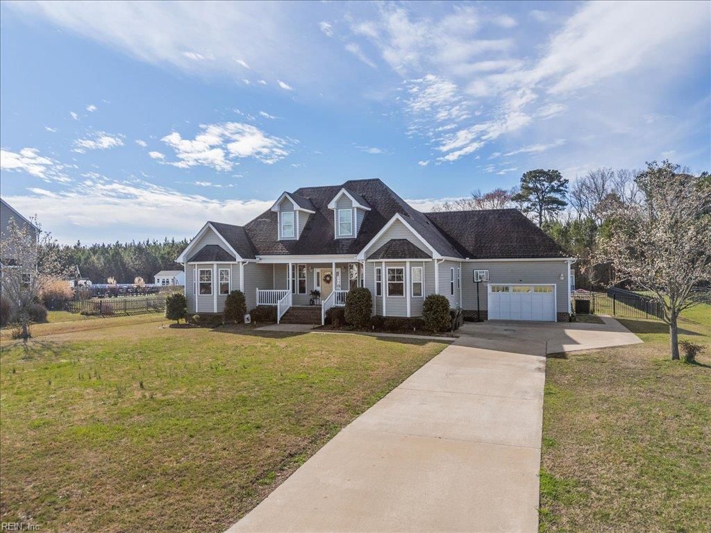 Photo of 152 Moyock Landing Drive, Moyock, NC 27958 (MLS # 10624937)