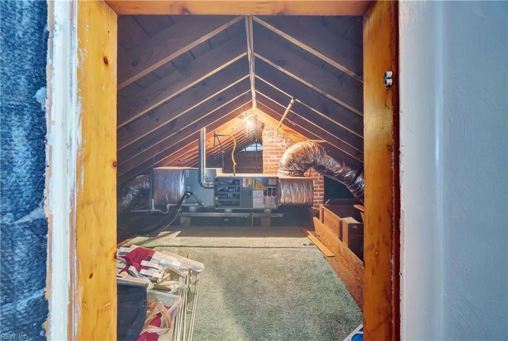 Portsmouth, Virginia 23703, United States, 4 Bedrooms Bedrooms, ,2 BathroomsBathrooms,Residential,Active,212742