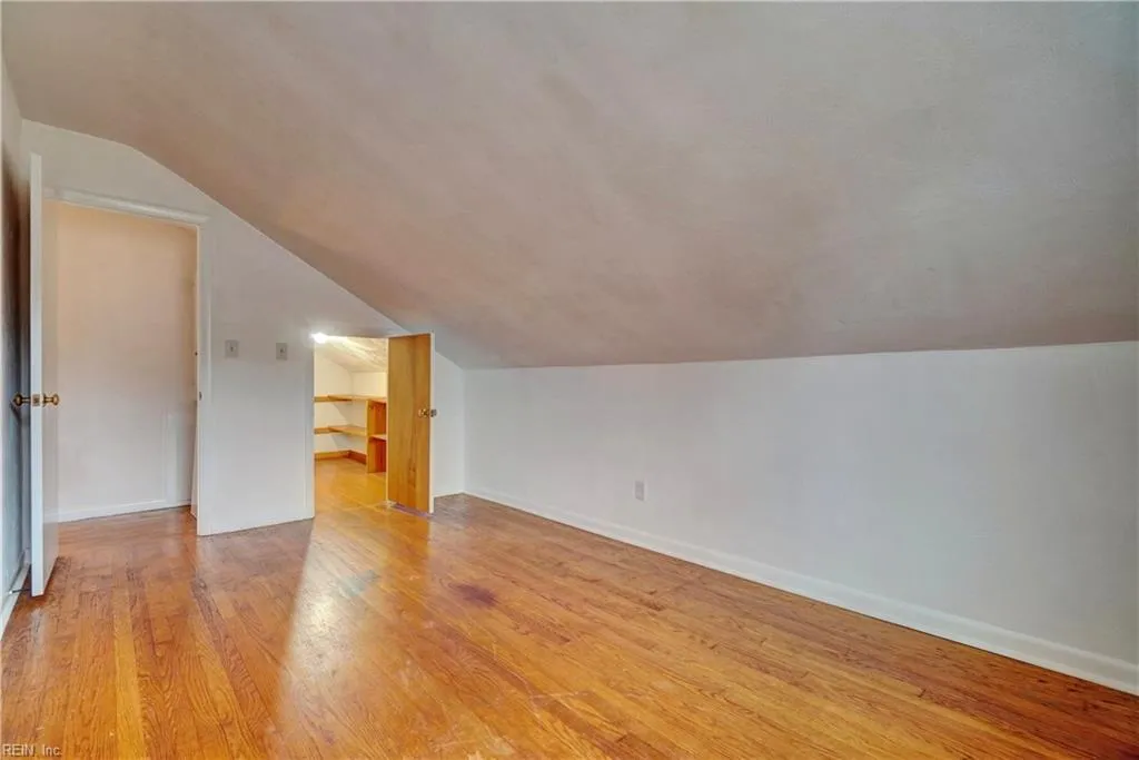 Portsmouth, Virginia 23703, United States, 4 Bedrooms Bedrooms, ,2 BathroomsBathrooms,Residential,Active,212742