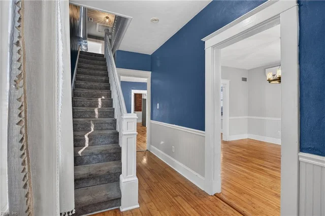 113 E Virginia Avenue, photo 5 of 35