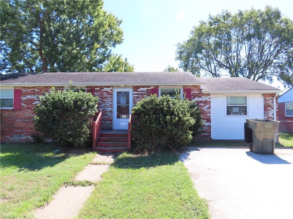 Photo of 2004 Winfree Road, Hampton, VA 23663 (MLS # 10607783)