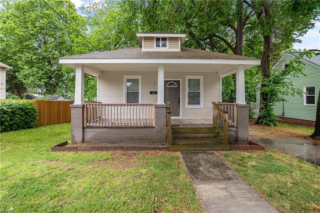 Photo of 2712 Somme Avenue, Norfolk, VA 23509 (MLS # 10633882)