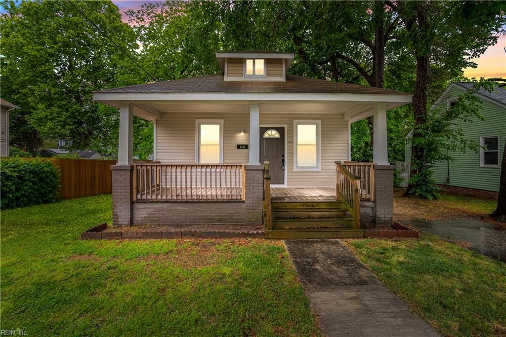 Photo of 2712 Somme Avenue, Norfolk, VA 23509 (MLS # 10633882)
