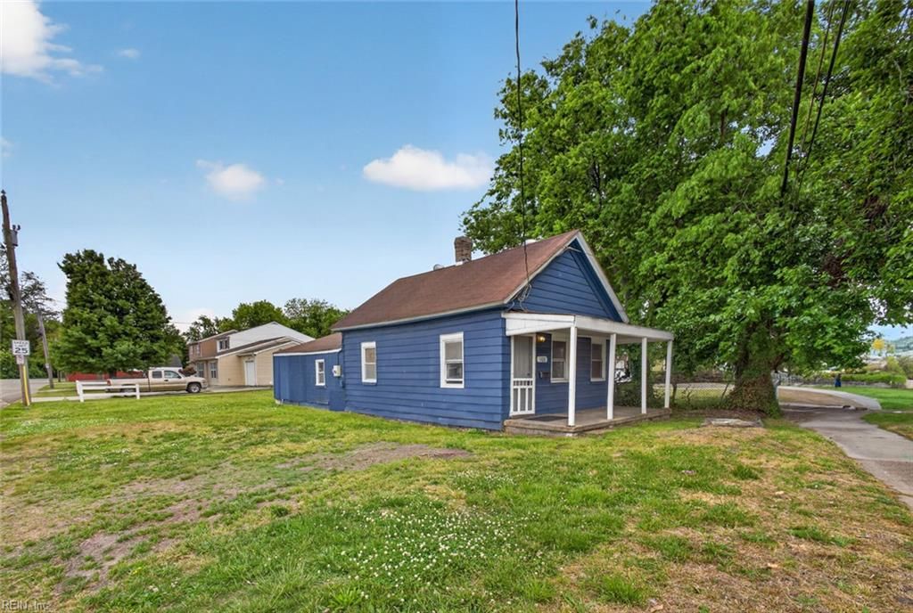 Photo of 1108 N Mallory Street, Hampton, VA 23663 (MLS # 10634565)