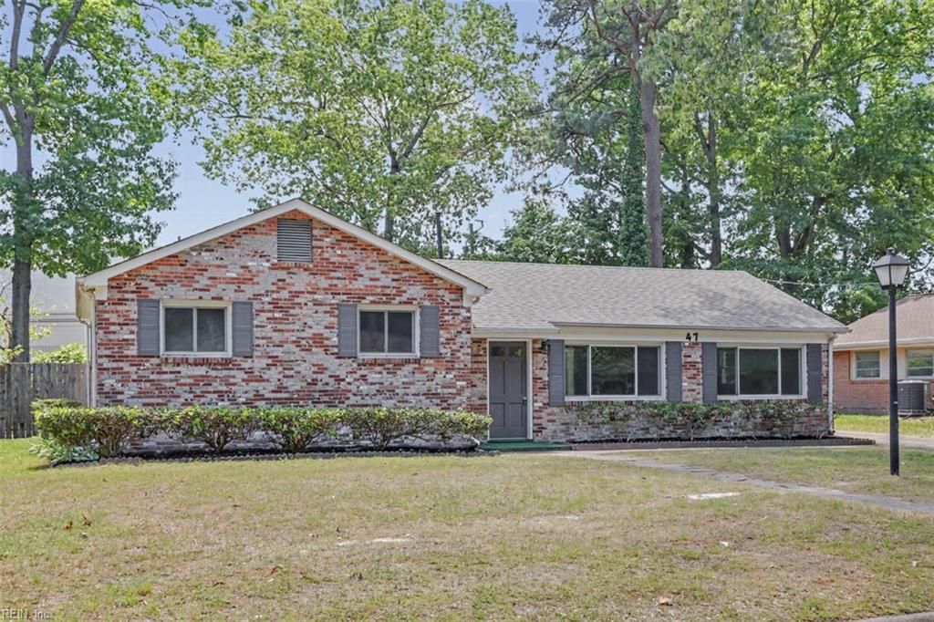 Photo of 47 Azalea Drive, Hampton, VA 23669 (MLS # 10635230)