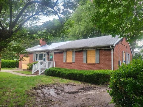 72 Cline DR Hampton VA 23666