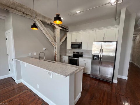 Photo of 208 23rd Street #212, Newport News, VA 23607 (MLS # 10651621)