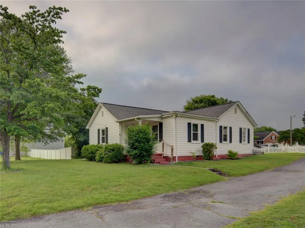 Chesapeake, Virginia 23321, United States, 3 Bedrooms Bedrooms, ,1 BathroomBathrooms,Residential,Pending,147985