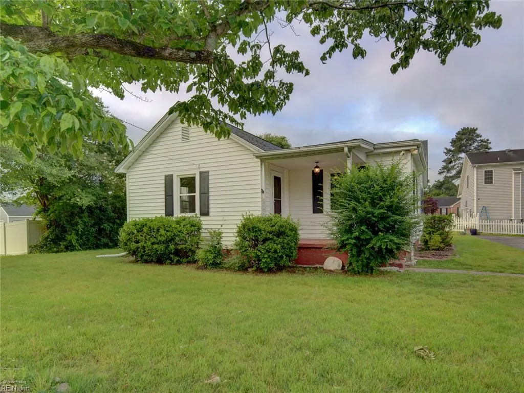 Chesapeake, Virginia 23321, United States, 3 Bedrooms Bedrooms, ,1 BathroomBathrooms,Residential,Pending,147985