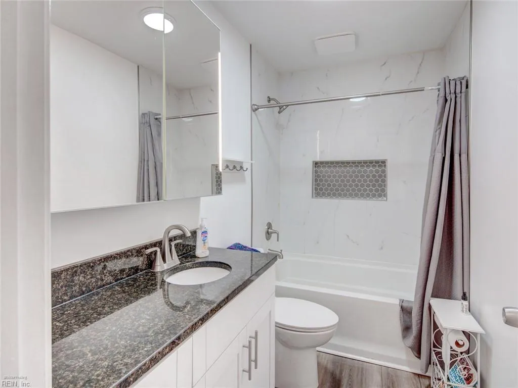 Chesapeake, Virginia 23321, United States, 3 Bedrooms Bedrooms, ,1 BathroomBathrooms,Residential,Pending,147985