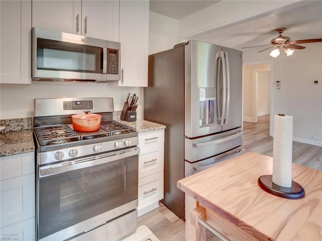 Chesapeake, Virginia 23321, United States, 3 Bedrooms Bedrooms, ,1 BathroomBathrooms,Residential,Pending,147985