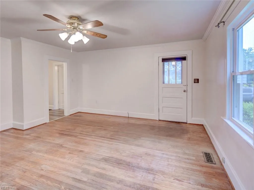 Chesapeake, Virginia 23321, United States, 3 Bedrooms Bedrooms, ,1 BathroomBathrooms,Residential,Pending,147985