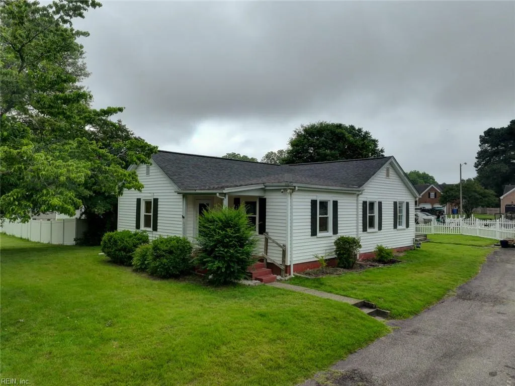 Chesapeake, Virginia 23321, United States, 3 Bedrooms Bedrooms, ,1 BathroomBathrooms,Residential,Pending,147985