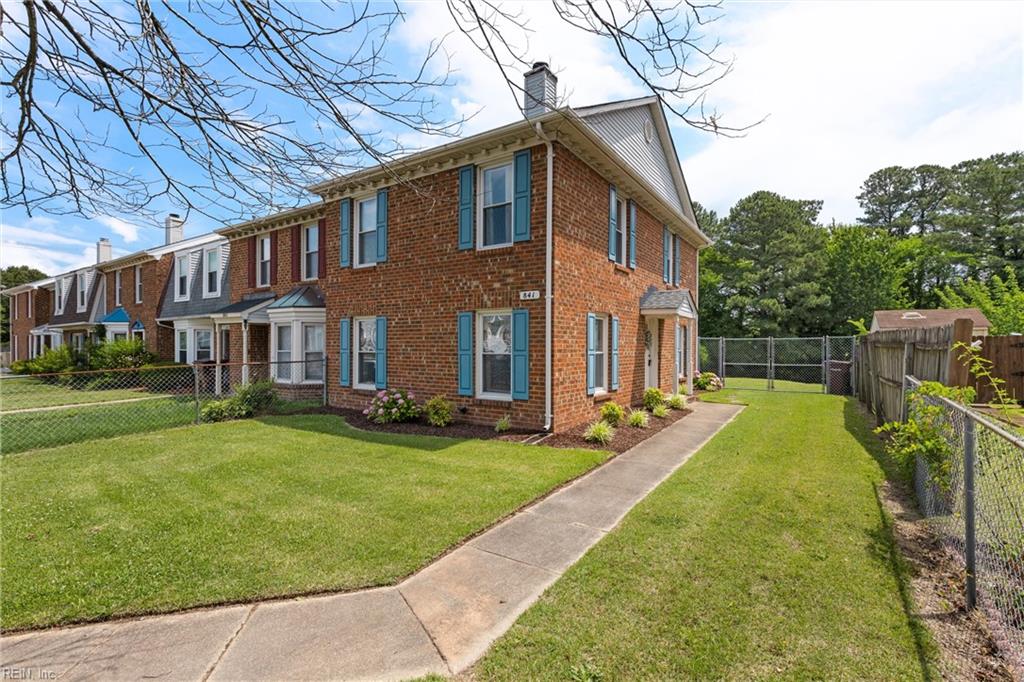 Photo of 841 Sommerville Crescent, Chesapeake, VA 23320 (MLS # 10637302)