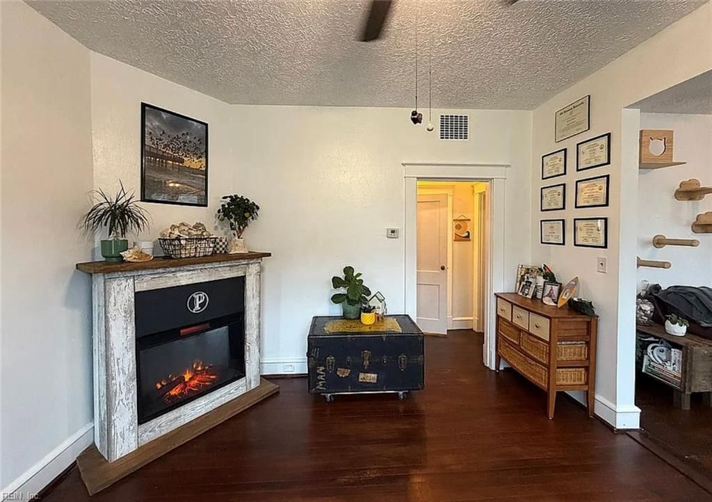 Photo of 405 Buckroe Avenue, Hampton, VA 23664 (MLS # 10627256)