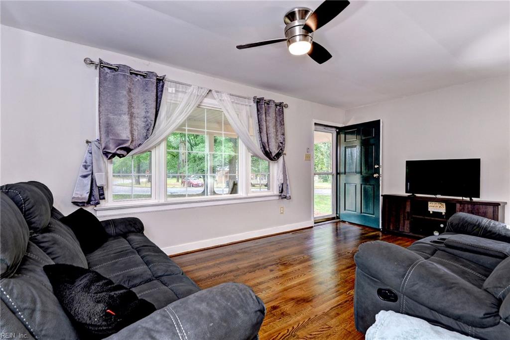 603 Pleasant ST