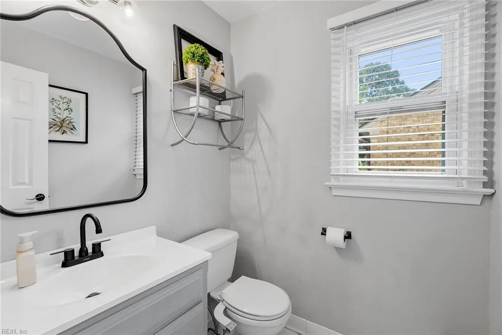 Virginia Beach, Virginia 23464, United States, 4 Bedrooms Bedrooms, ,3 BathroomsBathrooms,Residential,Active,168100