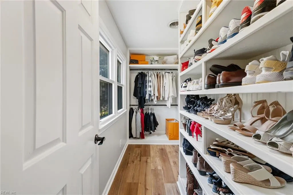 Virginia Beach, Virginia 23464, United States, 4 Bedrooms Bedrooms, ,3 BathroomsBathrooms,Residential,Active,168100