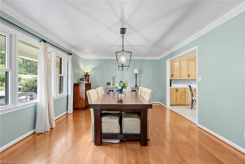 Virginia Beach, Virginia 23464, United States, 4 Bedrooms Bedrooms, ,3 BathroomsBathrooms,Residential,Active,168100