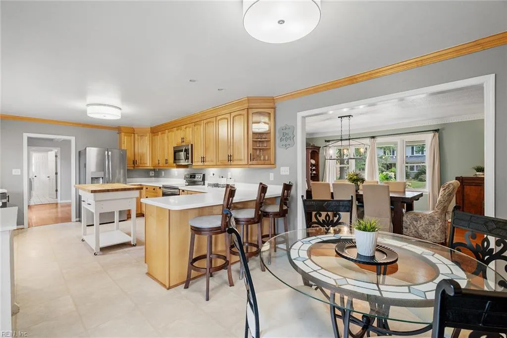 Virginia Beach, Virginia 23464, United States, 4 Bedrooms Bedrooms, ,3 BathroomsBathrooms,Residential,Active,168100