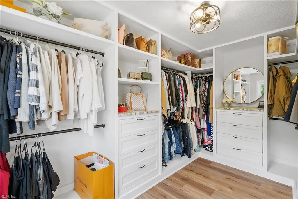 Virginia Beach, Virginia 23464, United States, 4 Bedrooms Bedrooms, ,3 BathroomsBathrooms,Residential,Active,168100